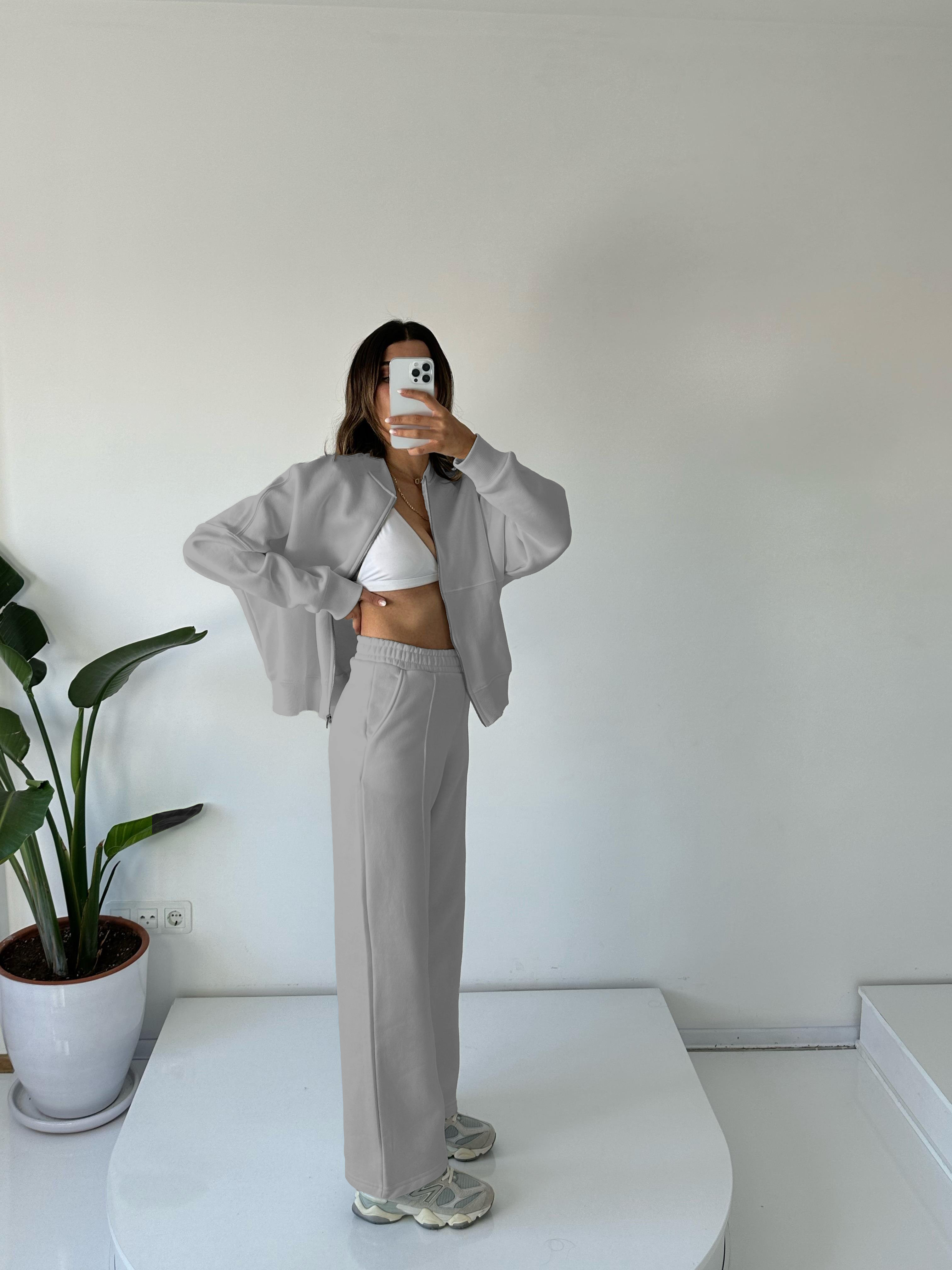 Kadın Oversize 3 İplik Şardonlu Eşofman Takımı – Fermuarlı Sweat & Geniş Paça Alt – Gri