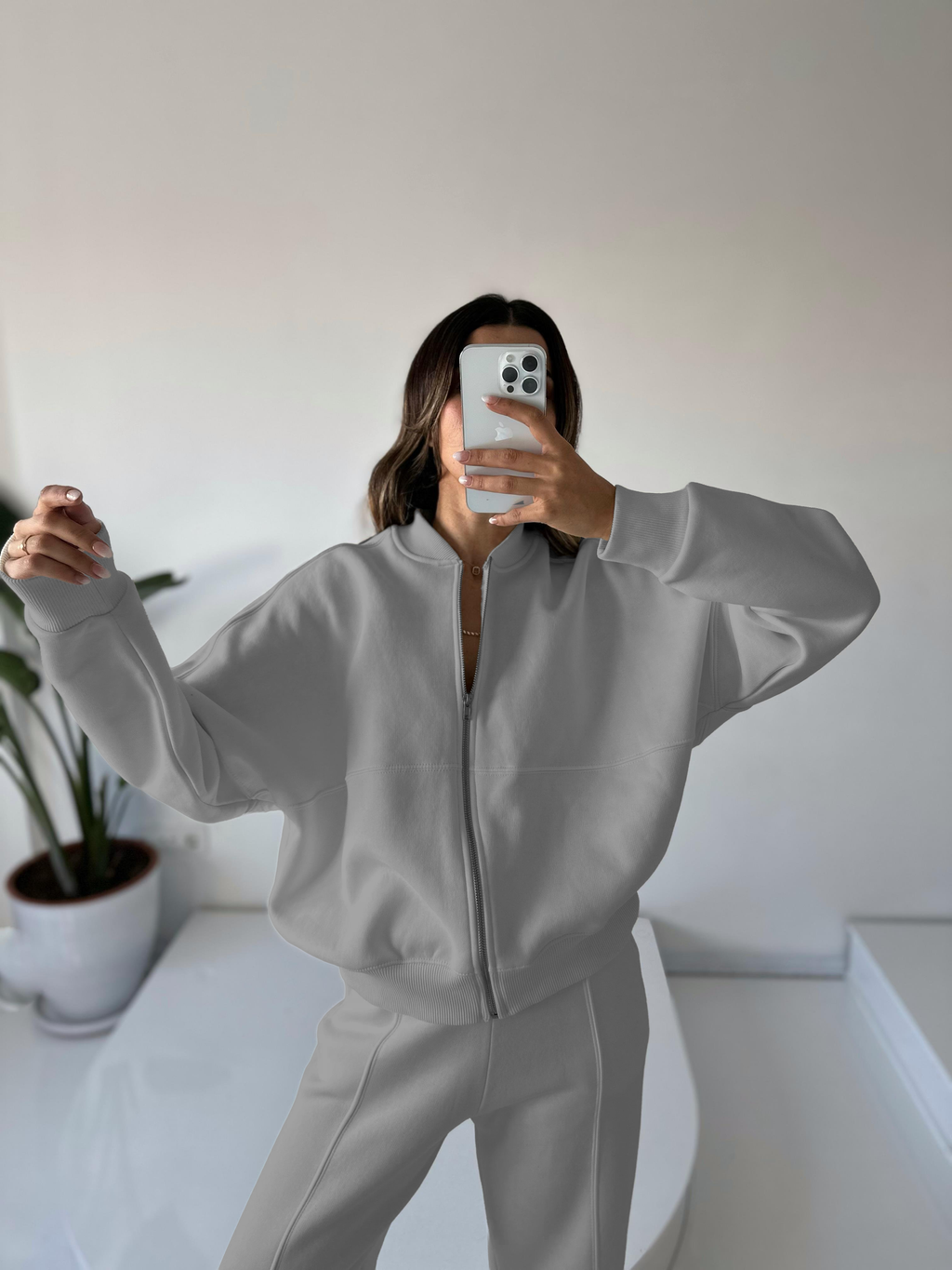 Kadın Oversize 3 İplik Şardonlu Eşofman Takımı – Fermuarlı Sweat & Geniş Paça Alt – Gri